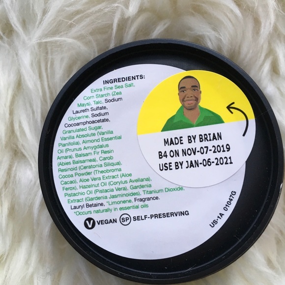 Lush Bath & Body Lush Yog Nog Shower Gel Cookie Dough Scrub New